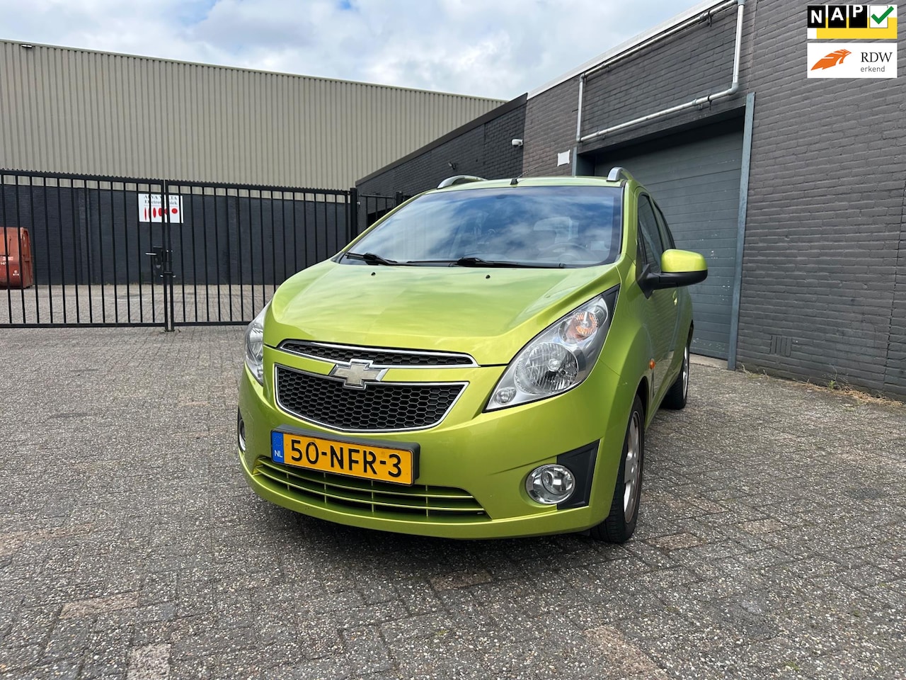 Chevrolet Spark - 1.0 16V LT Airco Elek. Pakket LM-Wielen APK NAP. - AutoWereld.nl