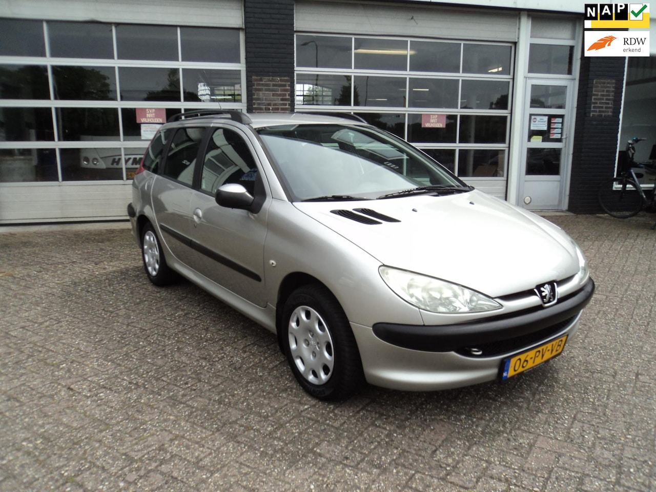 Peugeot 206 - 1.4 Air-line Airco trekhaak - AutoWereld.nl