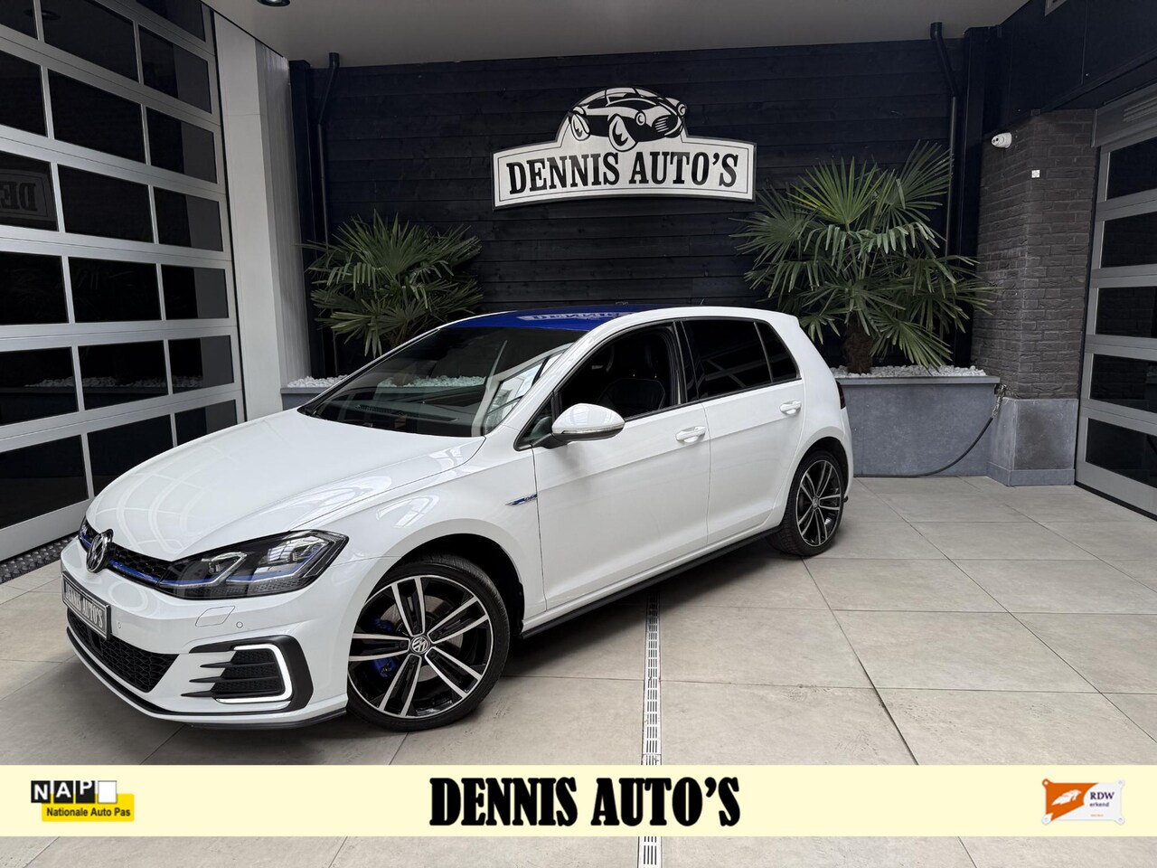Volkswagen Golf - 1.4 eHybrid GTE Edition Uniek 77/200 uitgaven - AutoWereld.nl