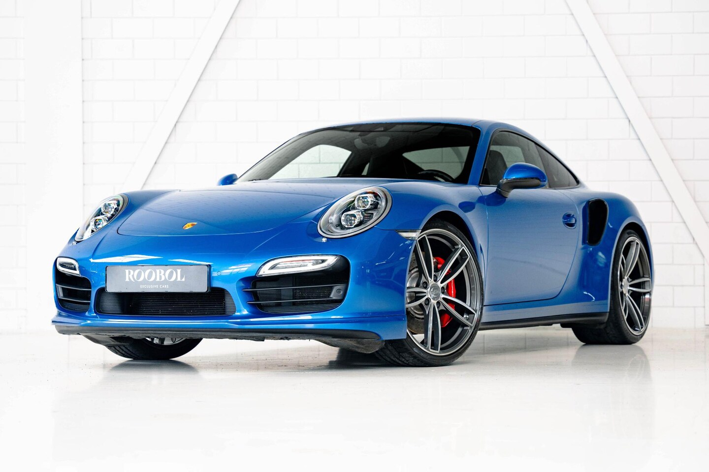 Porsche 911 - Turbo | Techart | Akrapovic | Carbon - AutoWereld.nl