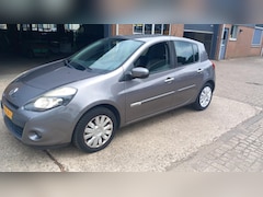 Renault Clio - 1.5 dCi Authentique