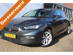 SEAT Leon - 1.0 eTSI Style All weather banden l Airco l Cruise control l Navigatie l AppleCarPlay/Andr