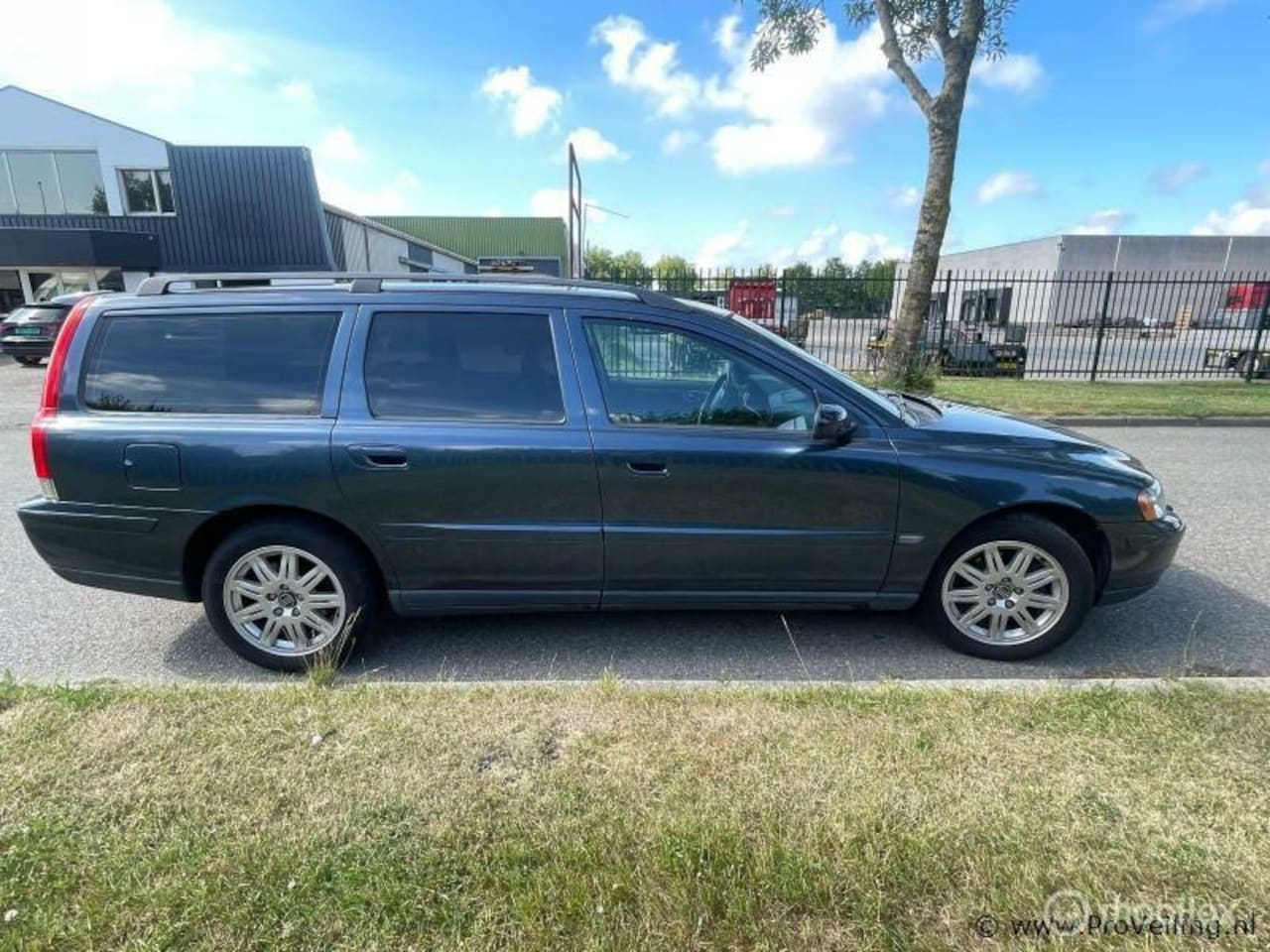 Volvo V70 - 2.4D Momentum 2.4D Momentum - AutoWereld.nl