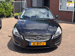 Volvo V60 - 1.6 T4F Ocean Race