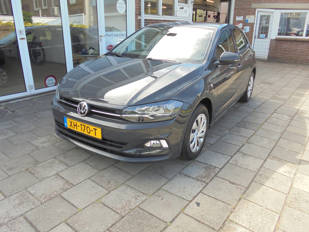 Volkswagen Polo - 1.0 MPI Comfortline Business Navigatiesysteem, Parkeerassistentie, Airconditioning, Trekha - AutoWereld.nl