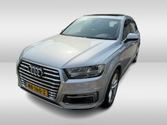 Audi Q7 - 3.0 TDI e-tron quattro Sport / Trekhaak / Panoramadak / Camera / 21'' / Luchtvering / Lede