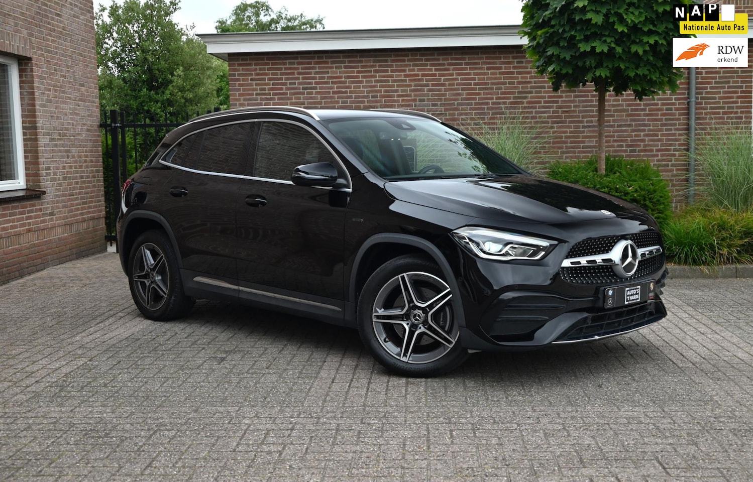Mercedes-Benz GLA-Klasse - 250 e Business Solution AMG Limited 1e Eig 218 PK Widescreen Sfeerverlichting Camera 19'' - AutoWereld.nl