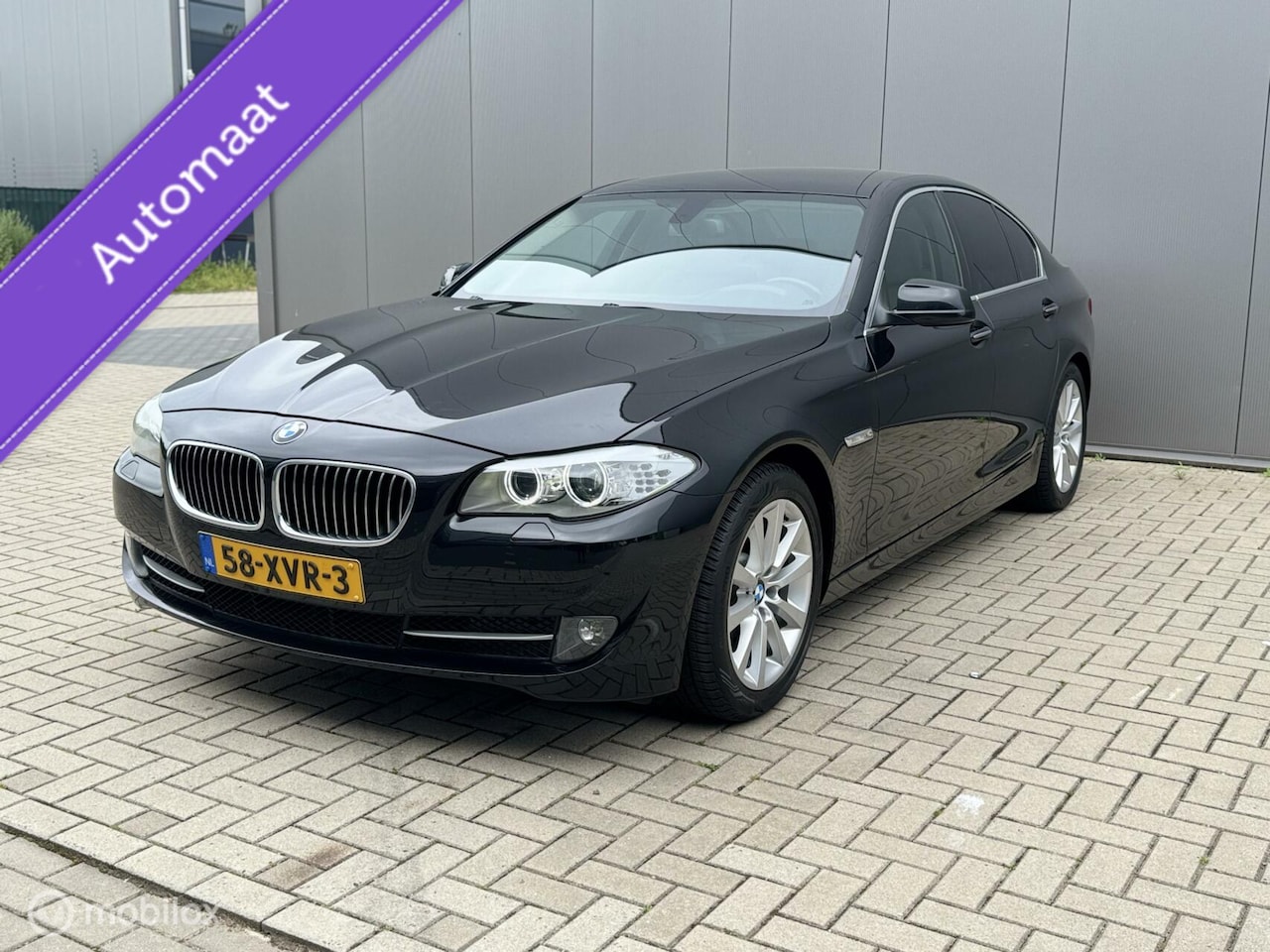 BMW 5-serie - 520i High Executive 520i High Executive, Memory, NAP, Leer, Cruise - AutoWereld.nl