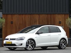 Volkswagen Golf - TSI GTE 245PK / GTI R Perf. ed. / LED