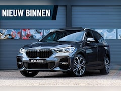 BMW X1 - xDrive25e M-Sport M-Pakket /LED/PANODAK/KEYLESS/STOEL+STUURVERW./LEDER