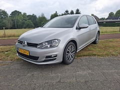 Volkswagen Golf - 1.2 TSI Allstar