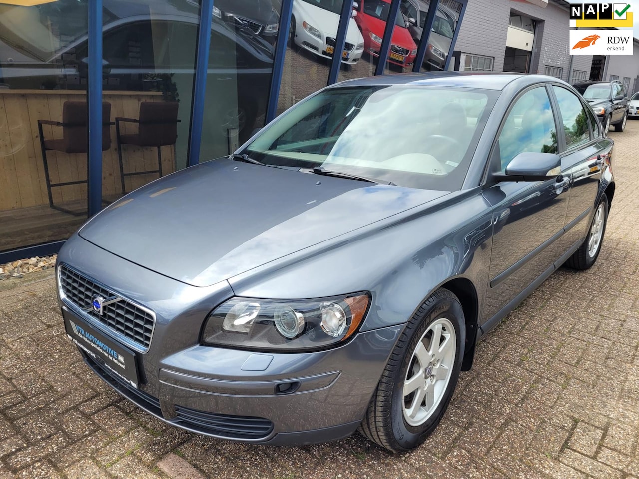 Volvo S40 - 1.8 Kinetic Youngtimer 79.000KM!!! - AutoWereld.nl
