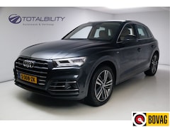 Audi Q5 - 55 TFSI e 367 PK quattro Competition S-Line Panoramadak, Luchtvering, Volledig leer, Adapt