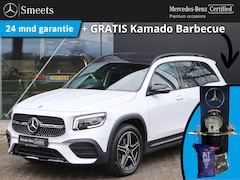 Mercedes-Benz GLB - 200 AMG Line | Panoramadak | Navigatie | Camera | LED | Automaat