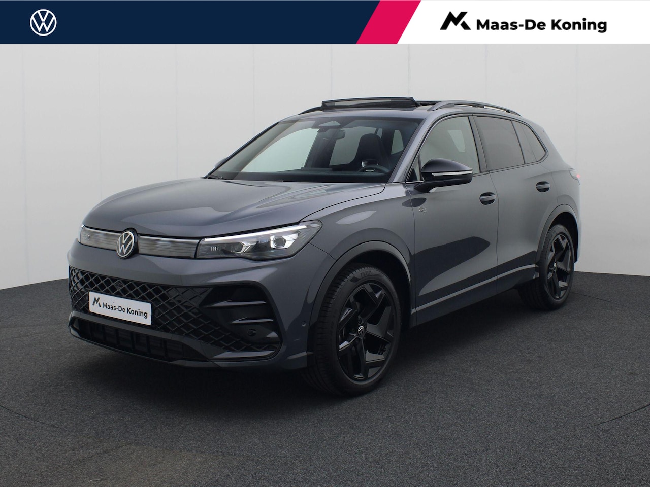 Volkswagen Tiguan - 1.5eTSI/150PK R-Line Blackstyle DSG · Panoramadak · 360°Camera + Parkeersensoren · Massage - AutoWereld.nl
