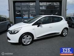 Renault Clio - 1.2 16V 5drs 105dkm Airco Cruise Navigatie Bluetooth