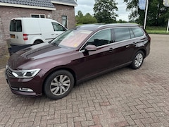 Volkswagen Passat Variant - 1.6 TDI Connected Series Nette auto en erg zuinig Voor nog jaren rijplezier