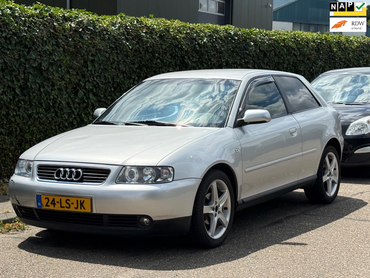 Audi A3 - 1.6 Attraction 1.6 Attraction - AutoWereld.nl