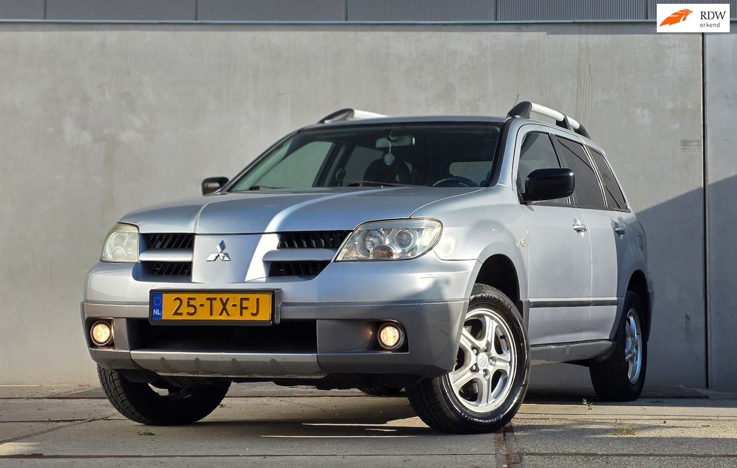 Mitsubishi Outlander Sport - 2.0 Invite+ Airco Trekhaak Bleutooth Nieuwe APK! - AutoWereld.nl