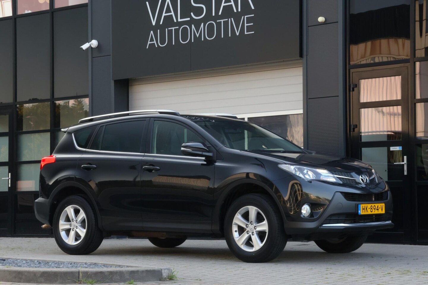 Toyota RAV4 - 2.0 Aspiration 4WD | Trekhaak | Clima - AutoWereld.nl
