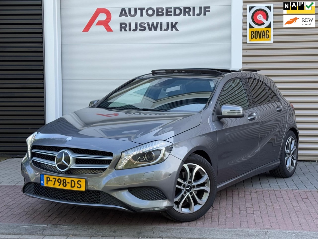 Mercedes-Benz A-klasse - 200 Ambition Pano/H&K/Stoelverwarming - AutoWereld.nl
