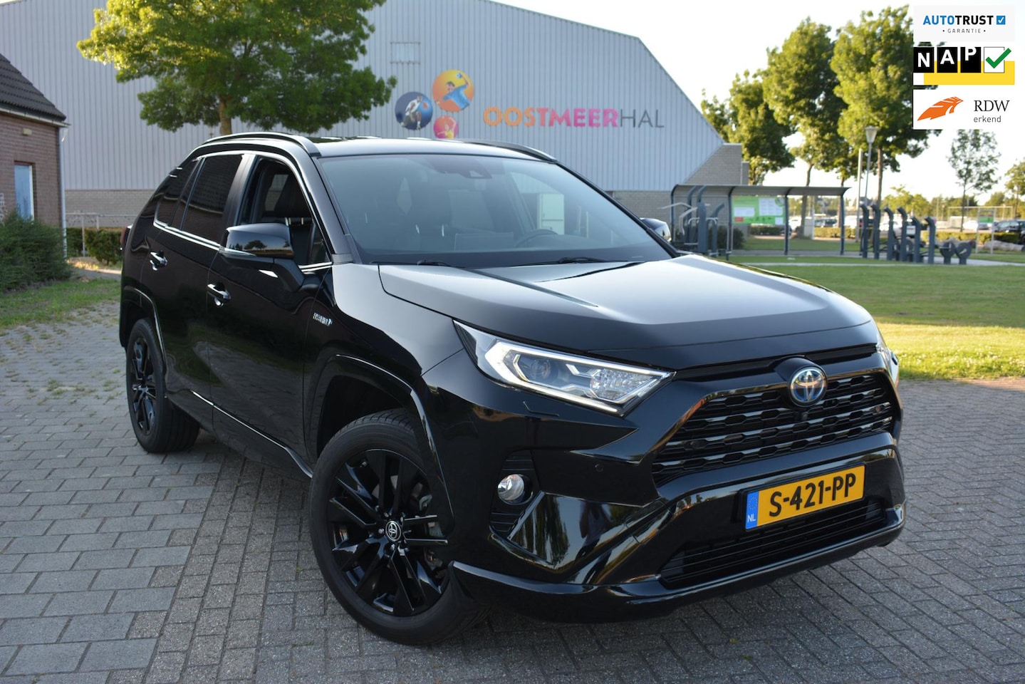 Toyota RAV4 - 2.5 Hybrid AWD Black Edition 2.5 Hybrid AWD Black Edition - AutoWereld.nl