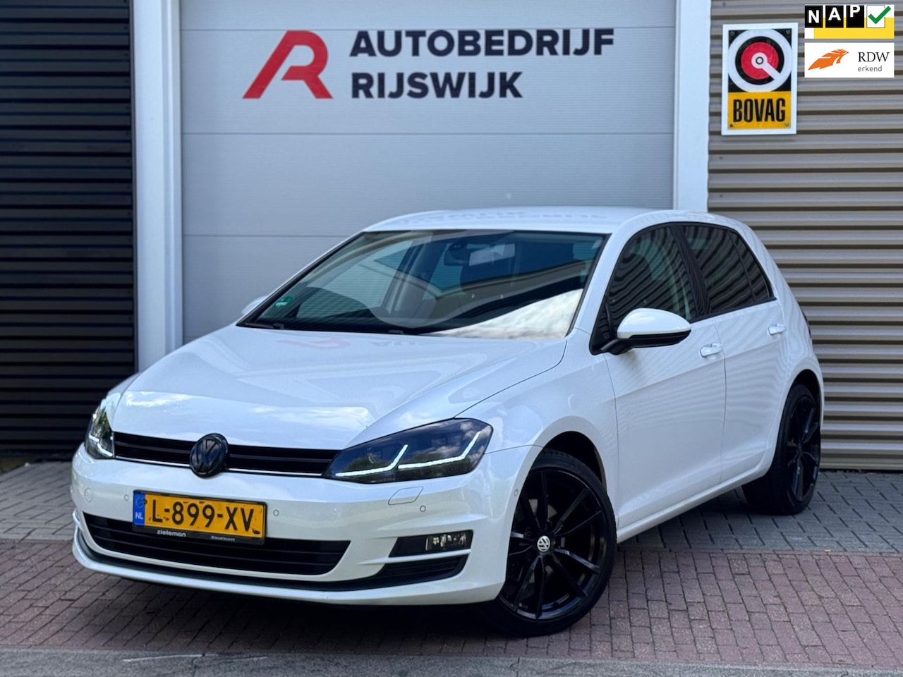 Volkswagen Golf - 1.2 TSI Xenon/Pdc/Stoelverwarming - AutoWereld.nl