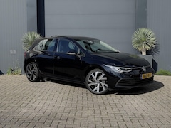 Volkswagen Golf - 1.5 eTSI Panoramadak Automaat