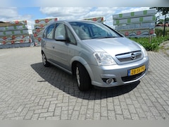 Opel Meriva - 1.6-16V Cosmo - automaat - zeer lage kmstand - afn. trekhaak -airco