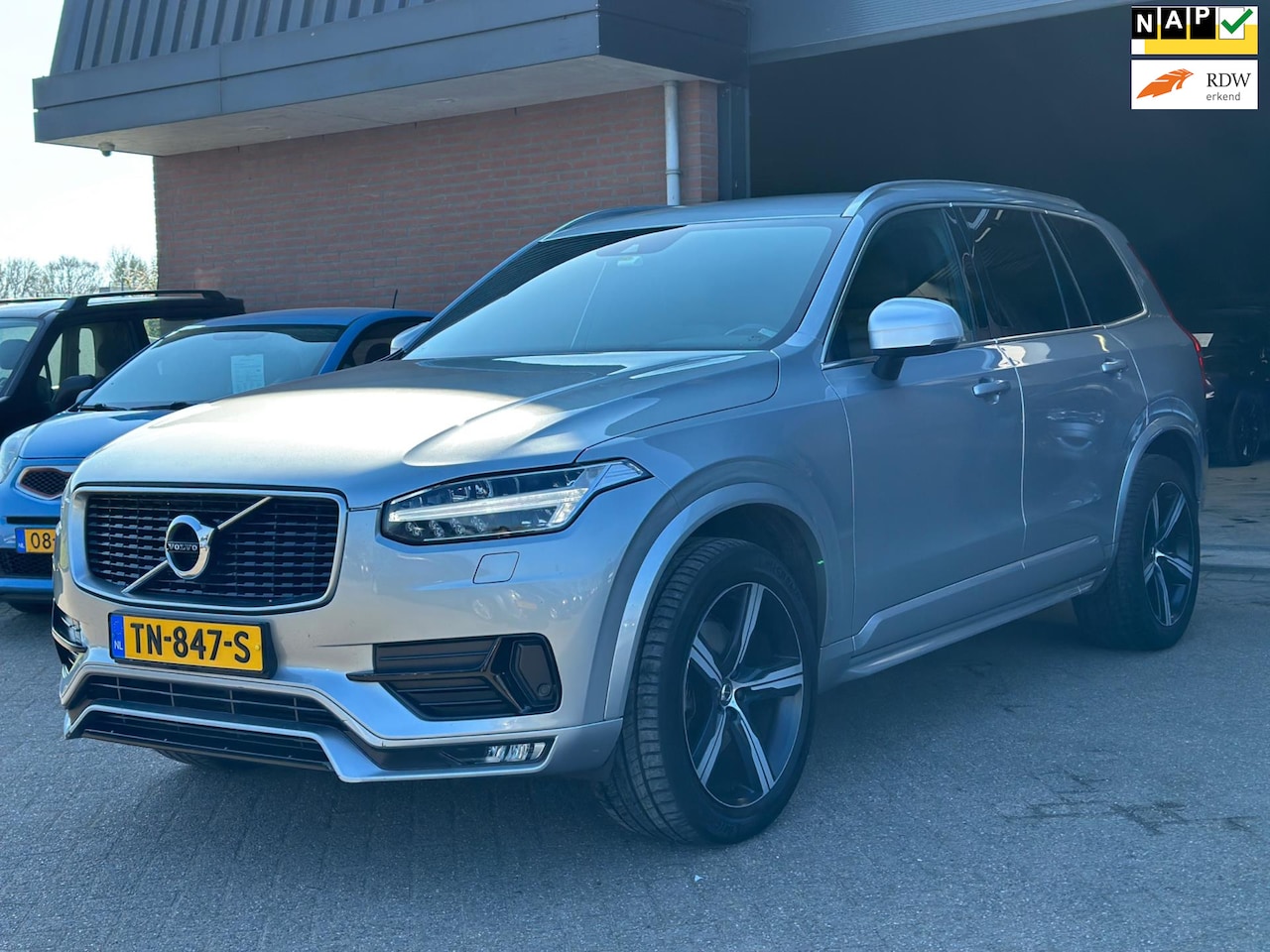 Volvo XC90 - 2.0 D5 AWD Inscription R-DESIGN, POLESTAR ENGINEERED!! VOL OPTIE!! - AutoWereld.nl