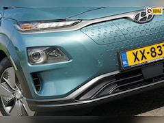 Hyundai Kona Electric - EV Premium 64 kWh Warmtepomp | Surf Blue | Leder/Stoelverwarming-koeling/LED/Carplay/Compl