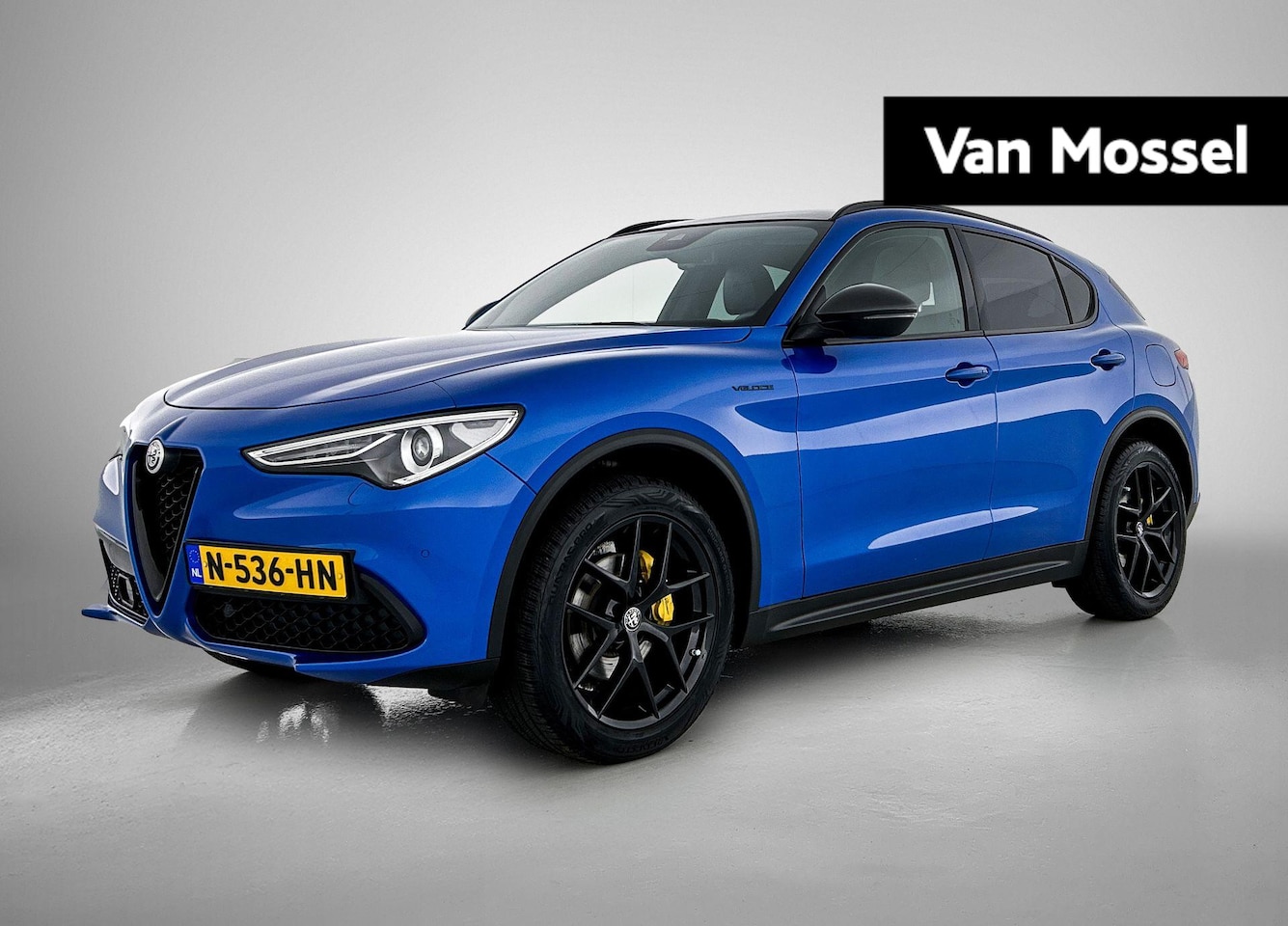 Alfa Romeo Stelvio - 2.0 T AWD B-Tech | PANO-SCHUIFDAK | LEER | CAMERA | NAVIGATIE | STOEL-STUURWIELVERWARMING - AutoWereld.nl