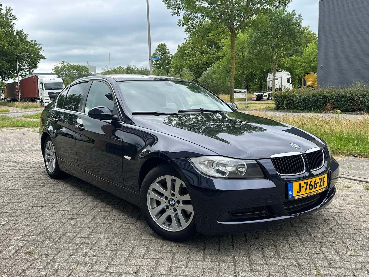 BMW 3-serie - 320i* Nette auto* 150 Pk* Airco* Cruise !! - AutoWereld.nl