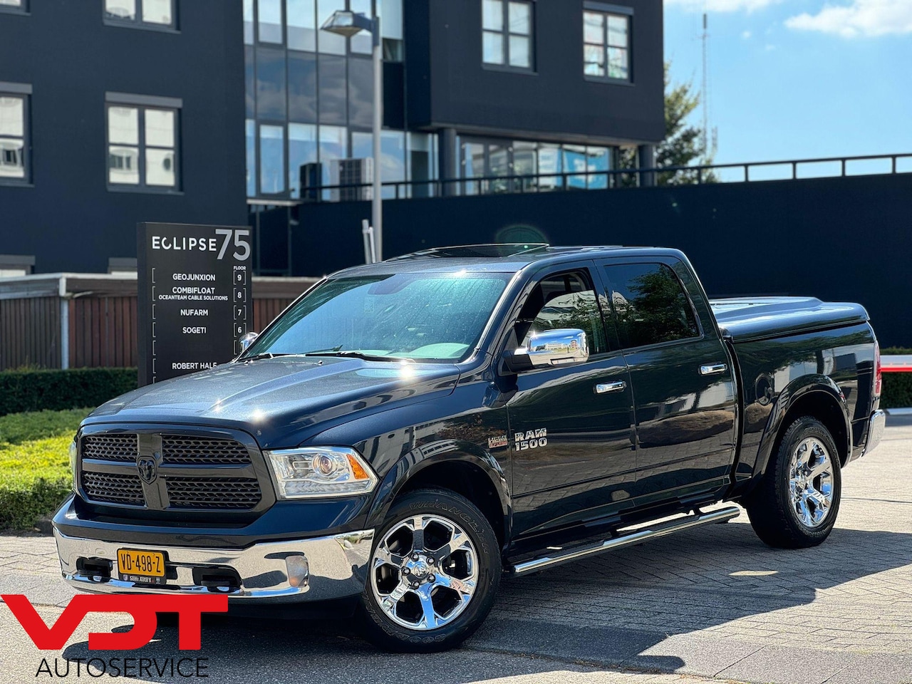 Dodge Ram 1500 - 5.7 V8 4x4 Quad Cab 6'4 5.7 V8 4x4 Quad Cab 6'4 - AutoWereld.nl