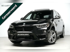 BMW X1 - sDrive18i Sport Line Automaat 140 PK Facelift |Pano-dak | Leder | Stoelverwarming | Memory