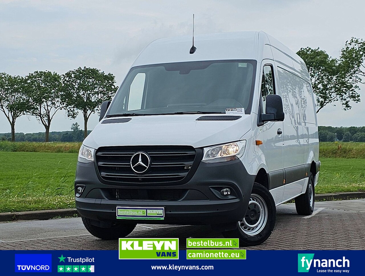 Mercedes-Benz Sprinter - 317 L2H2 Navi RWD - AutoWereld.nl