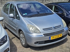 Citroën Xsara Picasso - 1.6i-16V Image cruise control tel cd trekhaak