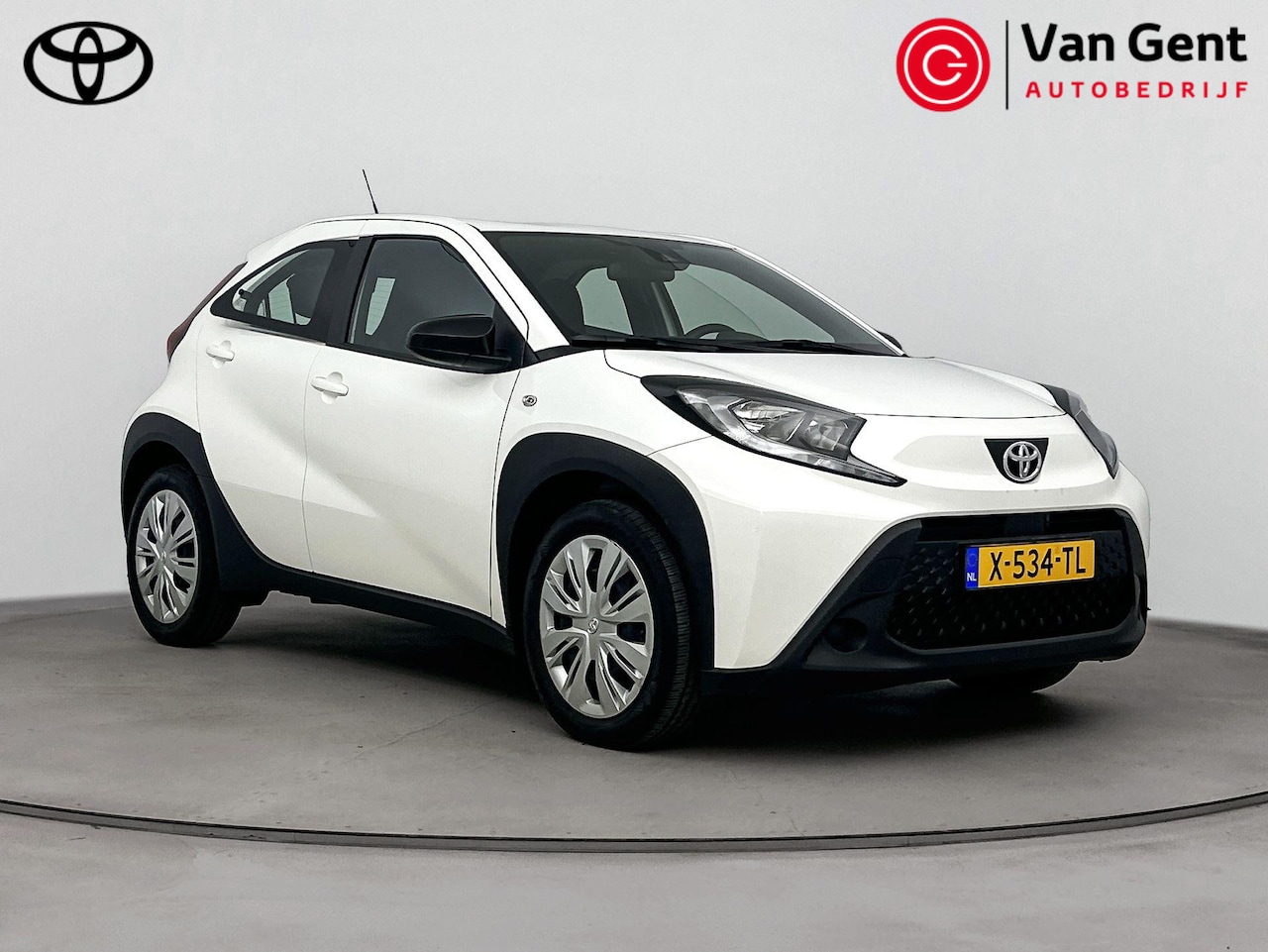 Toyota Aygo X - 1.0 VVT-i MT Play | Apple Carplay / Android Auto - AutoWereld.nl