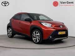 Toyota Aygo X - 1.0 VVT-i S-CVT Envy | Navigatie | Parkeersensoren voor/achter | Apple Carplay / Android A