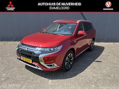 Mitsubishi Outlander - 2.4 PHEV Intense+ trekhaak allseason banden