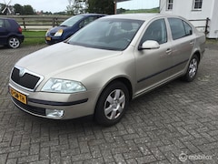 Skoda Octavia - 2.0 FSI Elegance