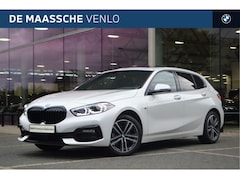 BMW 1-serie - 118i Executive Sport Line / Panoramadak / Sportstoelen / LED / Parking Assistant / Parking