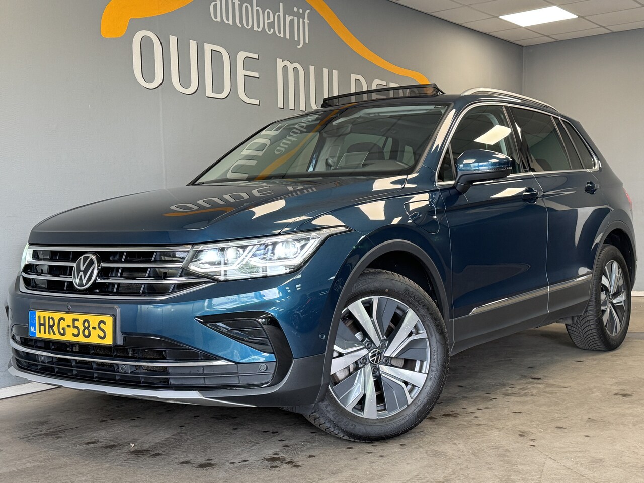 Volkswagen Tiguan - 1.4 TSI eHybrid Panoramadak/Trekhaak/360° Camera - AutoWereld.nl