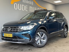 Volkswagen Tiguan - 1.4 TSI Panoramadak/Trekhaak/360° Camera