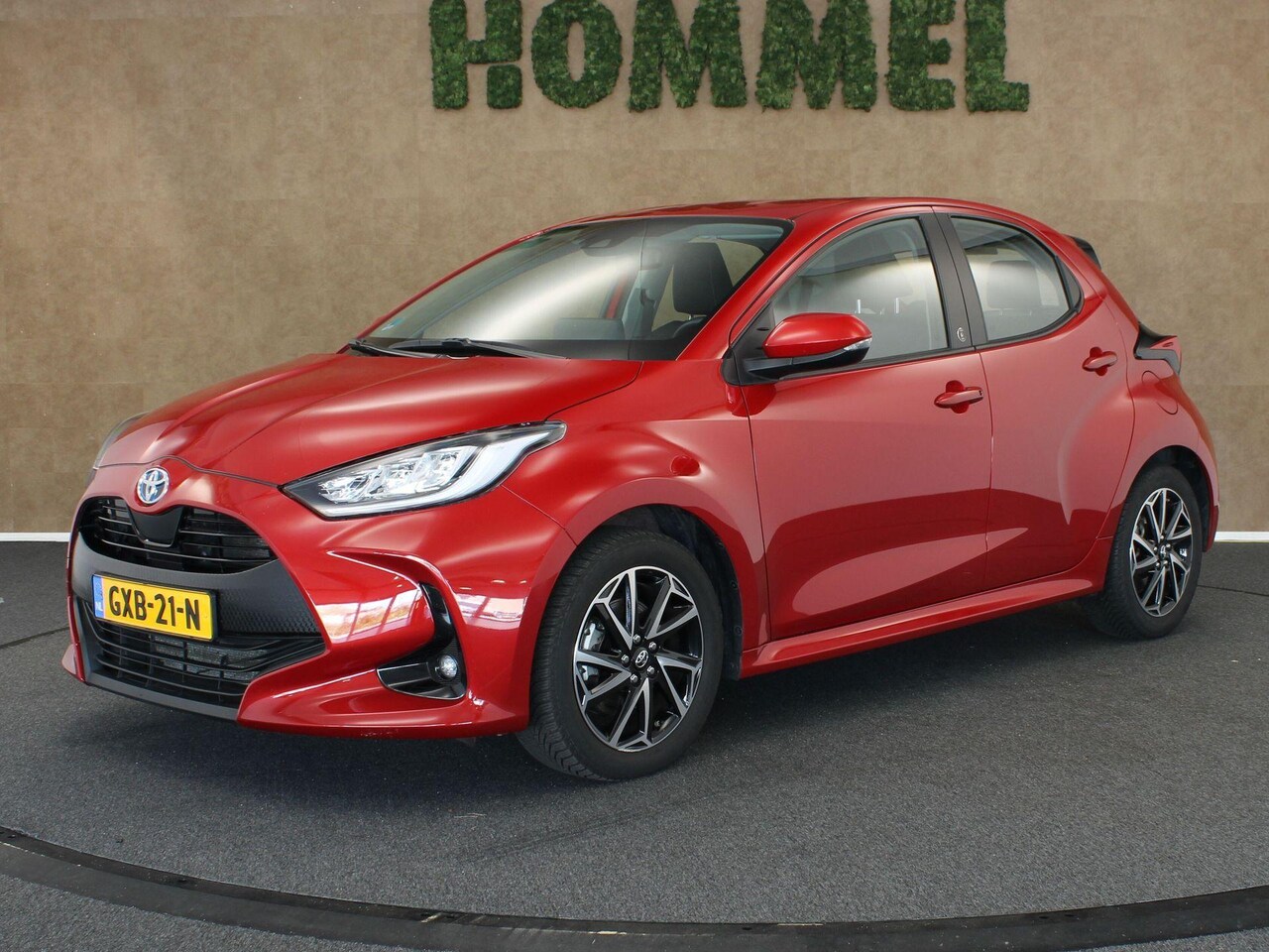 Toyota Yaris - 1.5 Hybrid Dynamic Team D - NAVIGATIE- CAMERA - CLIMATE CONTROL - 16 INCH LICHT METALEN VE - AutoWereld.nl