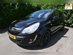 Opel Corsa - 1.4-16V Color Edition
