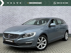 Volvo V60 - T3 150 pk Nordic+ | Standkachel | on Call app | Navigatie | Park Assist achter | Verwarmba