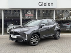 Toyota Yaris Cross - 1.5 Hybrid 130PK First Edition Plus | Stoel + Stuurverwarming, Apple CarPlay, Keyless, 17i