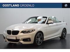 BMW 2-serie Cabrio - 220i High Executive M Sport Automaat / Sportstoelen / M Sportonderstel / Stoelverwarming /