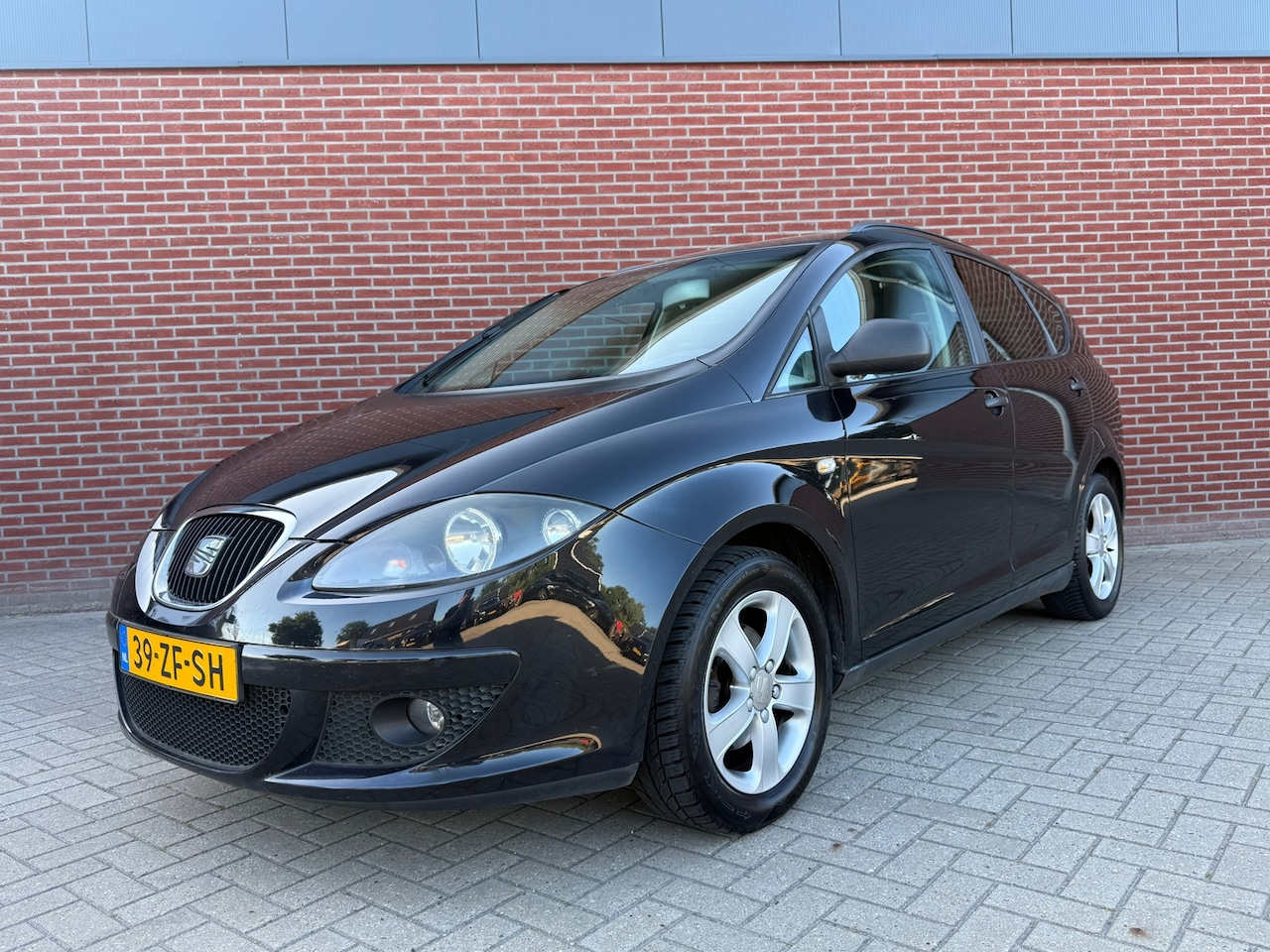 Seat Altea XL - 1.6 Clubstyle / Nap / Airco / Cruise control / Trekhaak - AutoWereld.nl